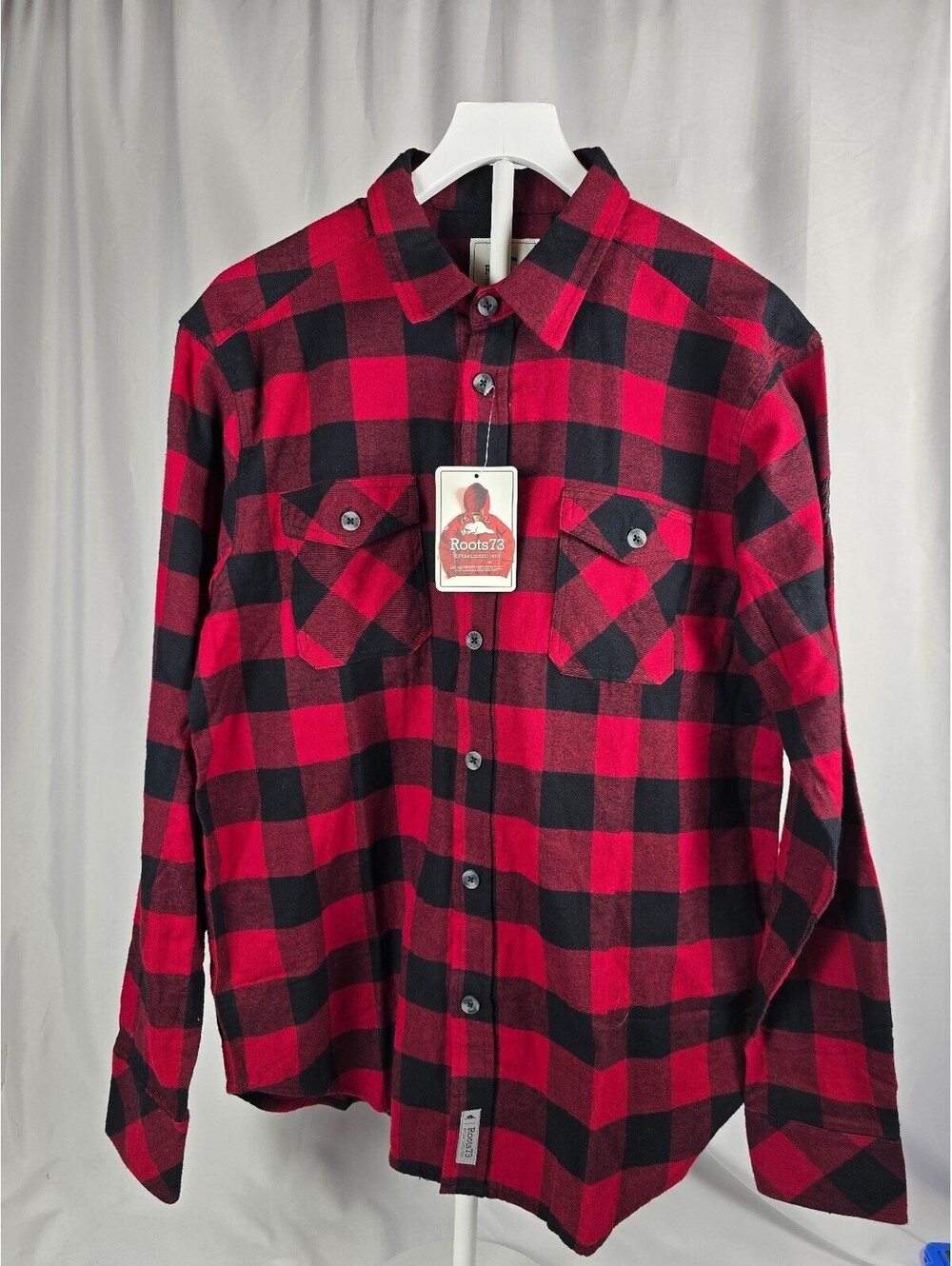 Roots73 Men's Red and Black Buffalo Plaid Flannel Shirt, Size M